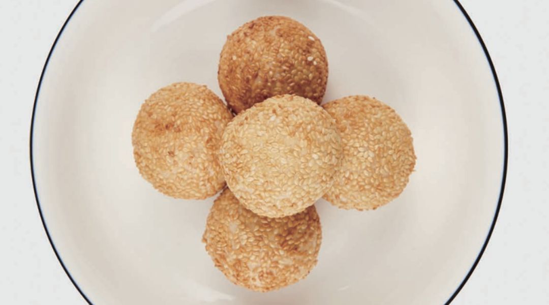 Fried sesame balls